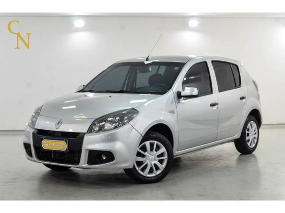 RENAULT SANDERO 1.6 EXPRESSION 8V FLEX 4P MANUAL RENAULT SANDERO 1.6 EXPRESSION 8V FLEX 4P MANUAL